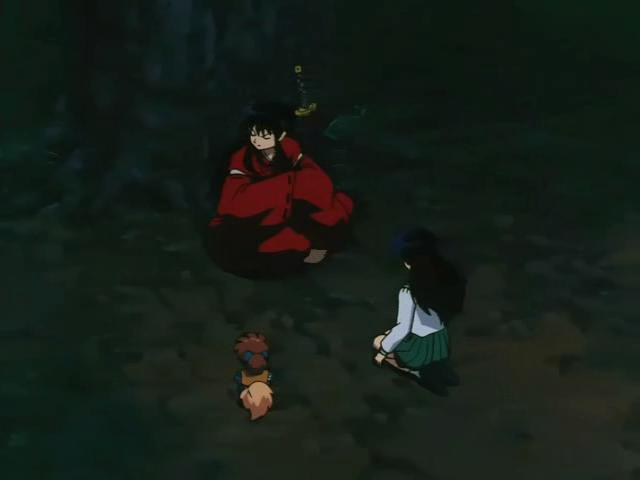 Otaku Gallery  / Anime e Manga / Inu-Yasha / Screen Shots / Episodi / 013 - L`enigma della luna nuova! Inuyasha dai capelli neri! / 117.jpg